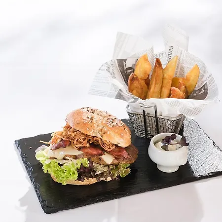 Hotell Post Mit Self Check-in 3*